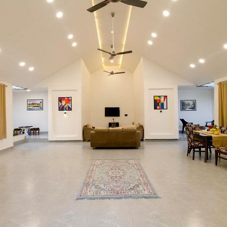 Silver Farm Villa Nashik Buitenkant foto