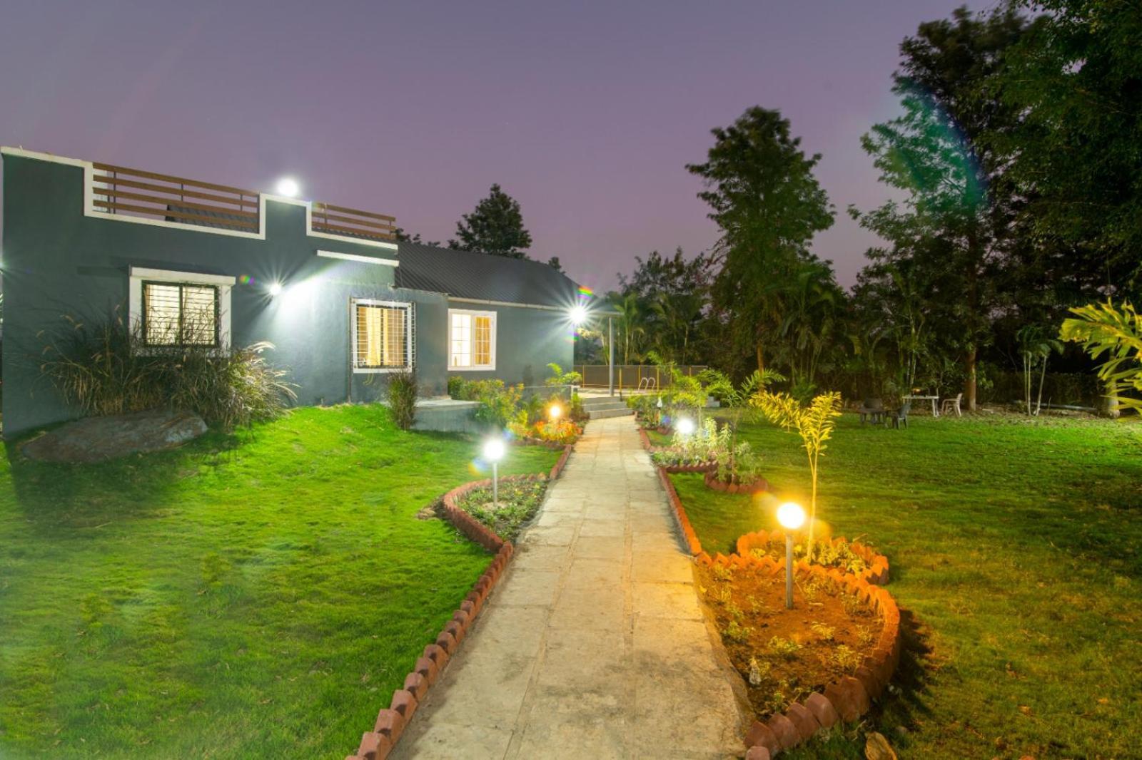 Silver Farm Villa Nashik Buitenkant foto